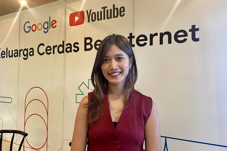 Psikolog Anak dan Keluarga sekaligus Founder TigaGenerasi Saskhya Aulia Prima dalam Talkshow Keluarga Cerdas Berinternet oleh Google dan Youtube di Jakarta Selatan, Selasa (1/7/2025).