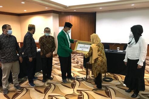 Ikut Negerikan Unimal Aceh, Gus Dur Diberi Penghargaan