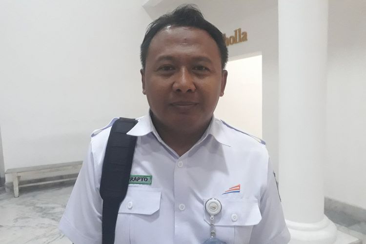 Manajer Humas PT KAI Daop 8 Surabaya Suprapto