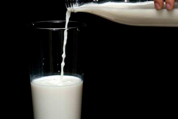 Setidaknya ada enam efek samping susu jika diminum sebelum tidur.