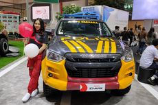 Booth Isuzu Dijaga Mobil Polisi, Pakai D-Max