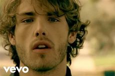 Lirik dan Chord Lagu Beautiful Disaster - Jon McLaughlin