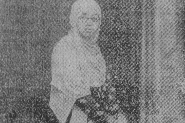 Rasuna Said lahir 14 September 1910 di Desa Panyinggahan, Maninjau, Agam, Sumatera Barat.