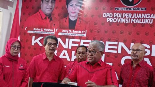 Deputi 1 KSP Febry Calvin Tetelepta Daftar Jadi Cagub Maluku dari PDI-P