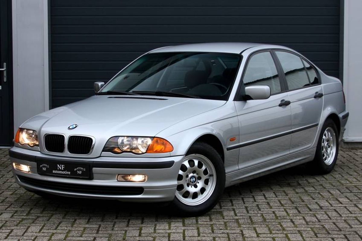 BMW Seri 3 E46 jadi salah satu sedan Eropa yang cukup digemari di Indonesia