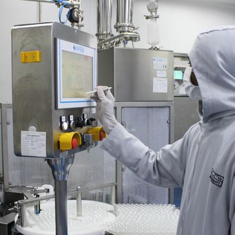 PT Phapros Tbk (PEHA) menyiapkan langkah strategis menghadapi perlambatan sektor farmasi Nasional