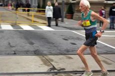 Pria 85 Tahun Selesaikan Lari Maraton Kurang dari 4 Jam