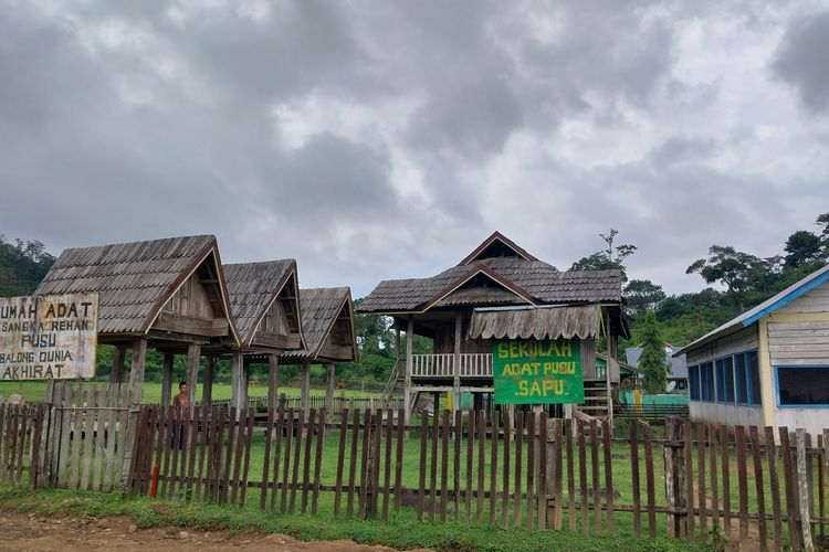 Bangunan di Desa Tepal Sumbawa