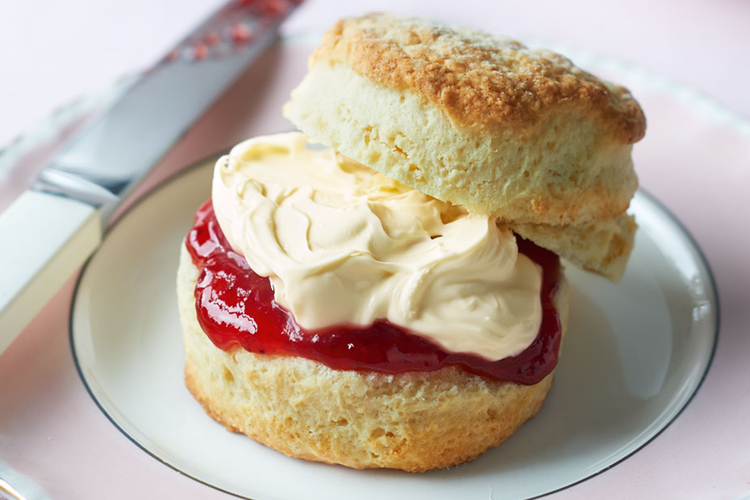 Ilustrasi scone untuk sajian afternoon tea.