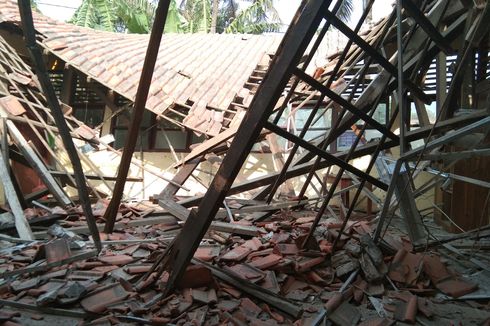 Ratusan Ruangan Sekolah di Karawang Rusak, Perbaikan Menggunakan Skala Prioritas