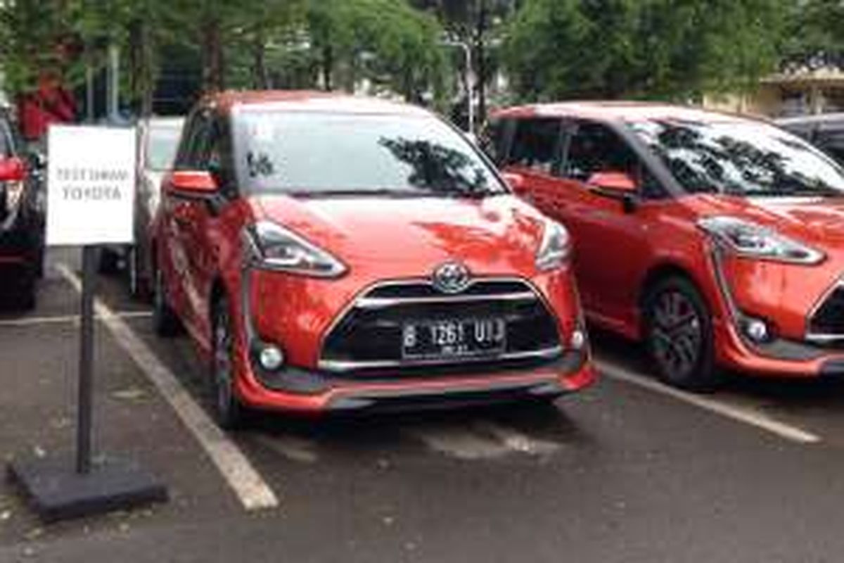 Test drive Sienta di Alam Sutera, Serpong Tangerang.