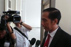 Ditanya soal Jakarta, Jokowi Hanya Tertawa