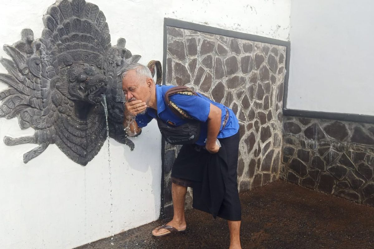 Pancuran kuno di Buleleng yang berusia ratusan tahun kini dijadikan sebagai obyek wisata.