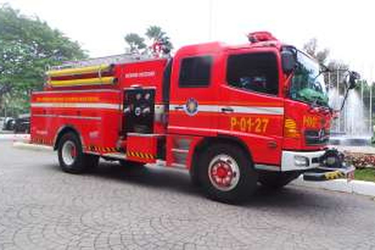 Ilustrasi mobil pemadam kebakaran 