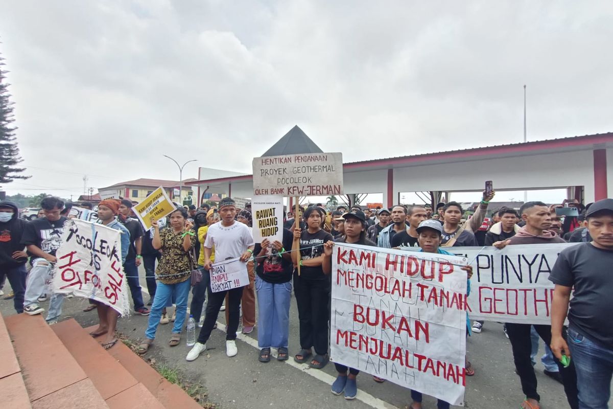 Aliansi Pemuda Poco Leok menggelar demo tolak proyek geotermal pada Senin (3/2/2025) 