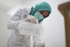 RS Kartika Pulomas Produksi Sendiri Disinfektan dan Hand Sanitizer