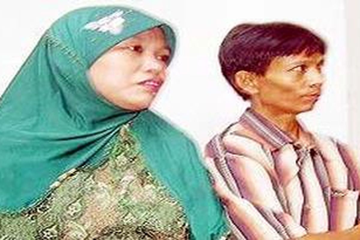 Siami bersama suaminya, Widodo