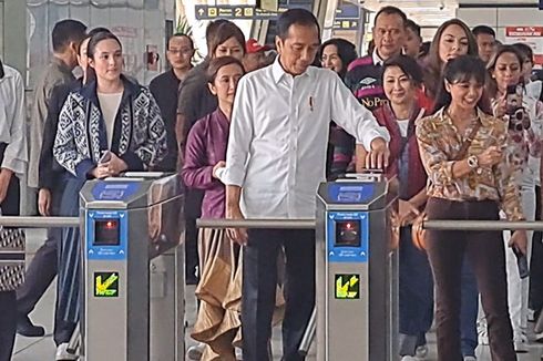 Jokowi Kembali Jajal LRT Jabodebek, Kali Ini Bareng Desta, Chelsea Islan, dan Selebritas Lain