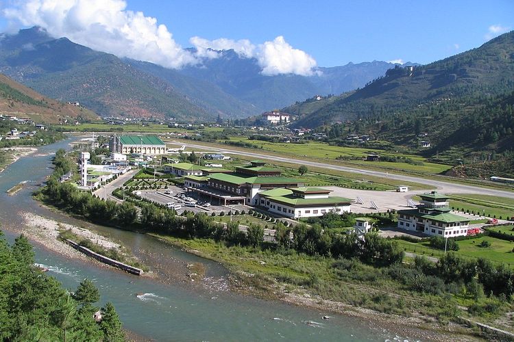 Bandara Internasional Paro di Bhutan