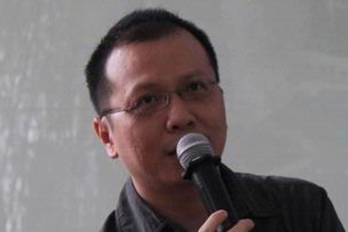 Kenny Seraphine, General Manager Ciputra World Jakarta (CWJ) di acara bincang-bincang mengenai kontribusi CWJ terhadap pertumbuhan kota Jakarta sebagai kota bertaraf internasional, Minggu (28/10/2012). Di acara bincang-bincang itu terungkap, bahwa CWJ bertekad mempercantik dan membuat kota menjadi lebih manusiawi.