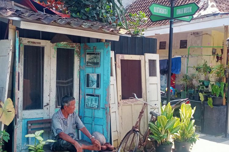 Kondisi Kampoeng Heritage Kajoetangan di Kota Malang sepi wisatawan pada Selasa (3/1/2023). 