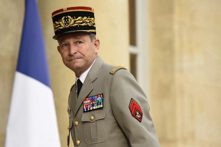 Panglima AB Perancis, Jenderal Pierre de Villiers.