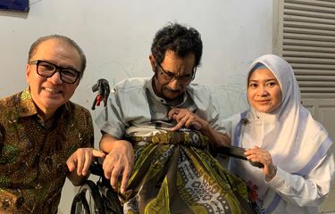 Tantowi Yahya dan Ikke Nurjanah Salurkan Donasi untuk Hamdan ATT ...
