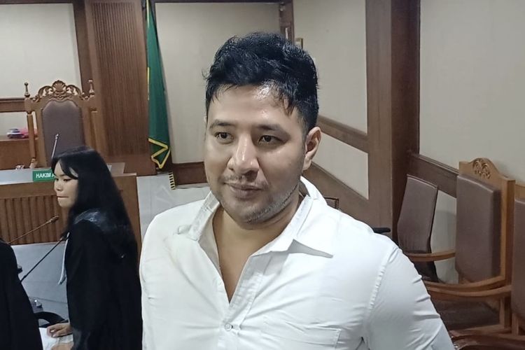 Wajah Pucat Ammar Zoni di Ruang Sidang, Kurang Tidur Pikirkan Vonis