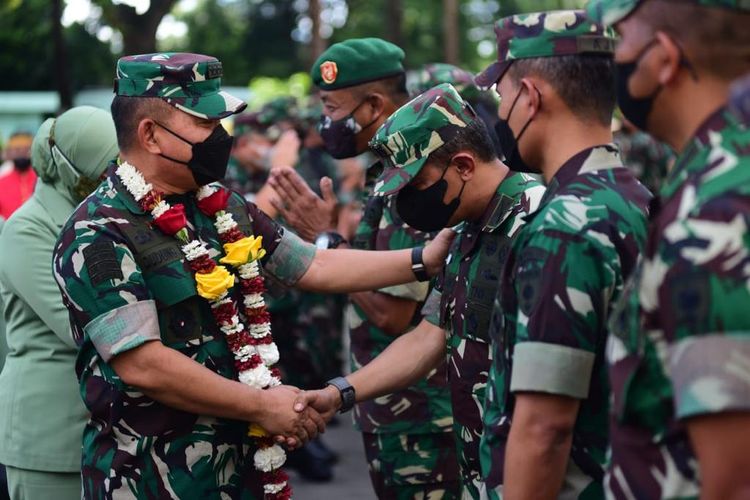 KSAD Jenderal TNI Dudung Abdurachman di Markas Kodam XIV/Hasanuddin, Makassar, Sulawesi Selatan, Kamis (25/11/2021) sore.