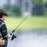 Berniat Mancing Ikan, Anak-anak Ini Malah Temukan Seplastik Sabu
