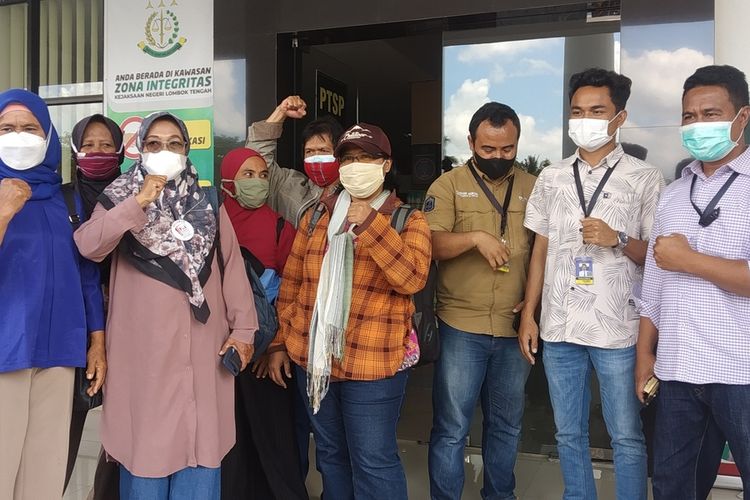 Koalisi perempuan dan anak NTB usai bertemu Kajari Praya Lombok Tengah