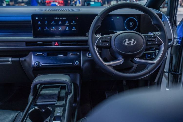 Hyundai STARGAZER Cartenz dan STARGAZER Cartenz X juga dilengkapi sistem keamanan cerdas melalui teknologi Hyundai Bluelink untuk mengantisipasi risiko pencurian.