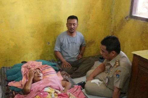 Wagub Ariza Jenguk Petugas PPSU Penderita Kanker Payudara yang Ingin Bertemu Pimpinan Jakarta