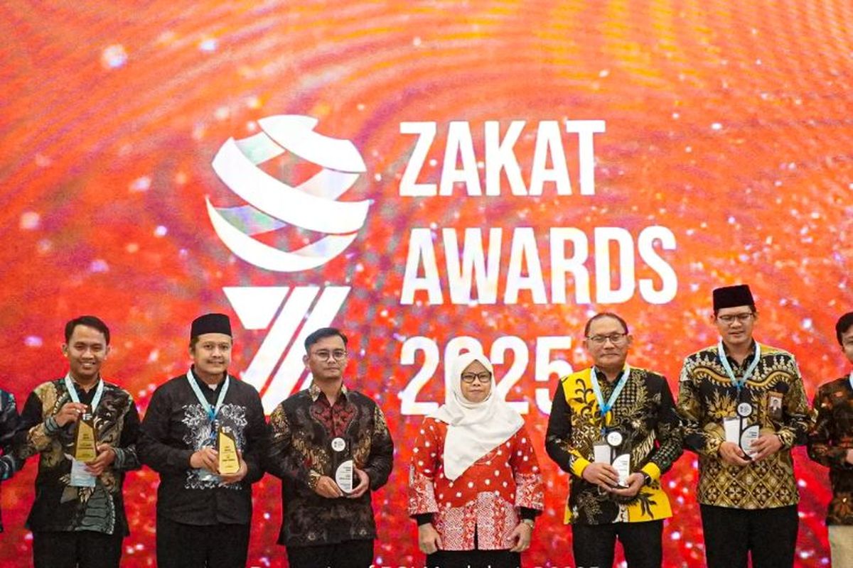BSI Maslahat meraih dua penghargaan bergengsi pada ajang Zakat Award 2025 yang diselenggarakan Forum Zakat di Jakarta, Rabu (3/12/2025).