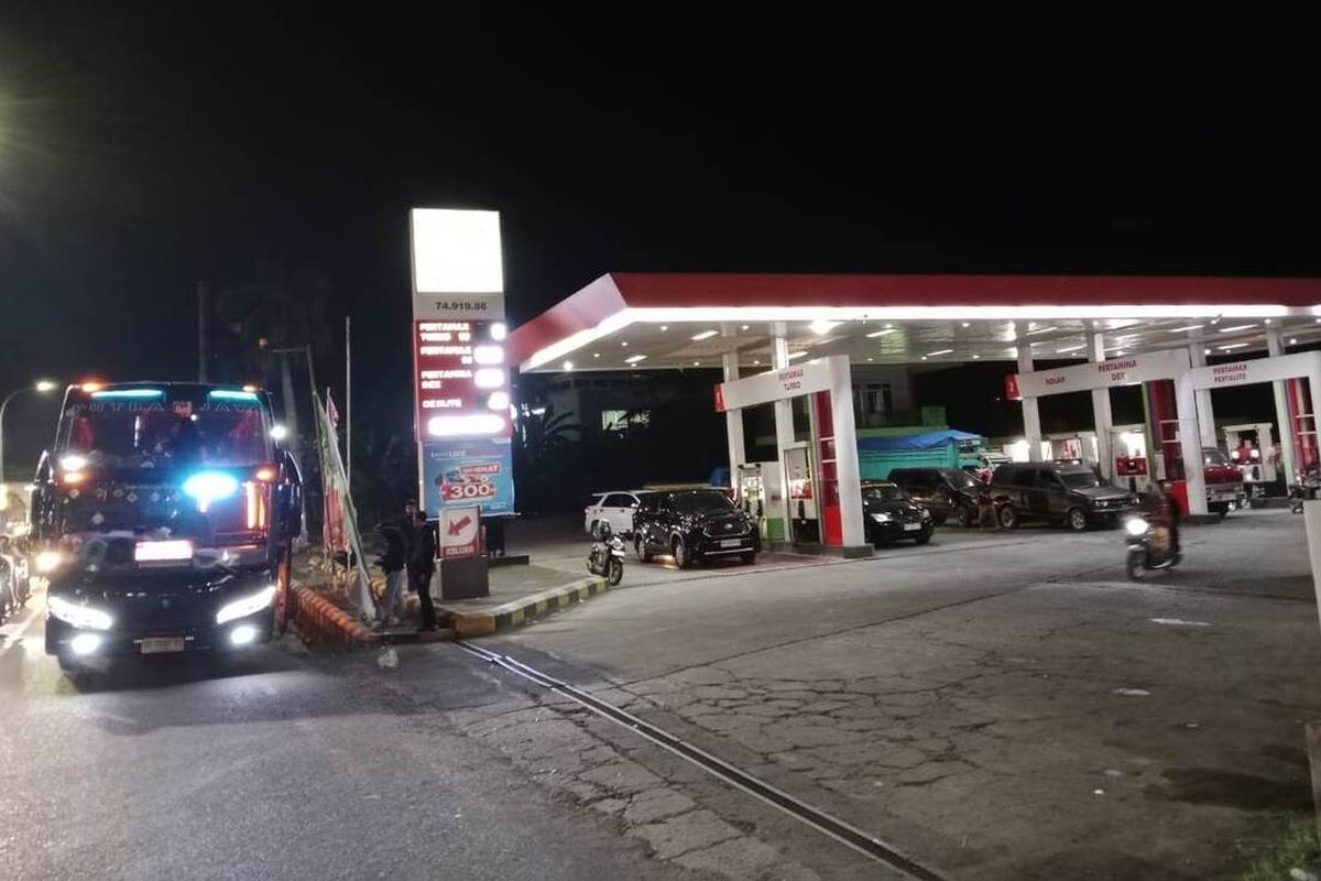 Seorang penumpang bus melahirkan di toilet SPBU Binturu, Kota Palopo, Sulawesi Selatan pada Selasa (17/6/2025) malam