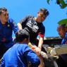 Masuk ke Rumah Warga di Mataram, Ular Piton Sepanjang 2 Meter Dievakuasi