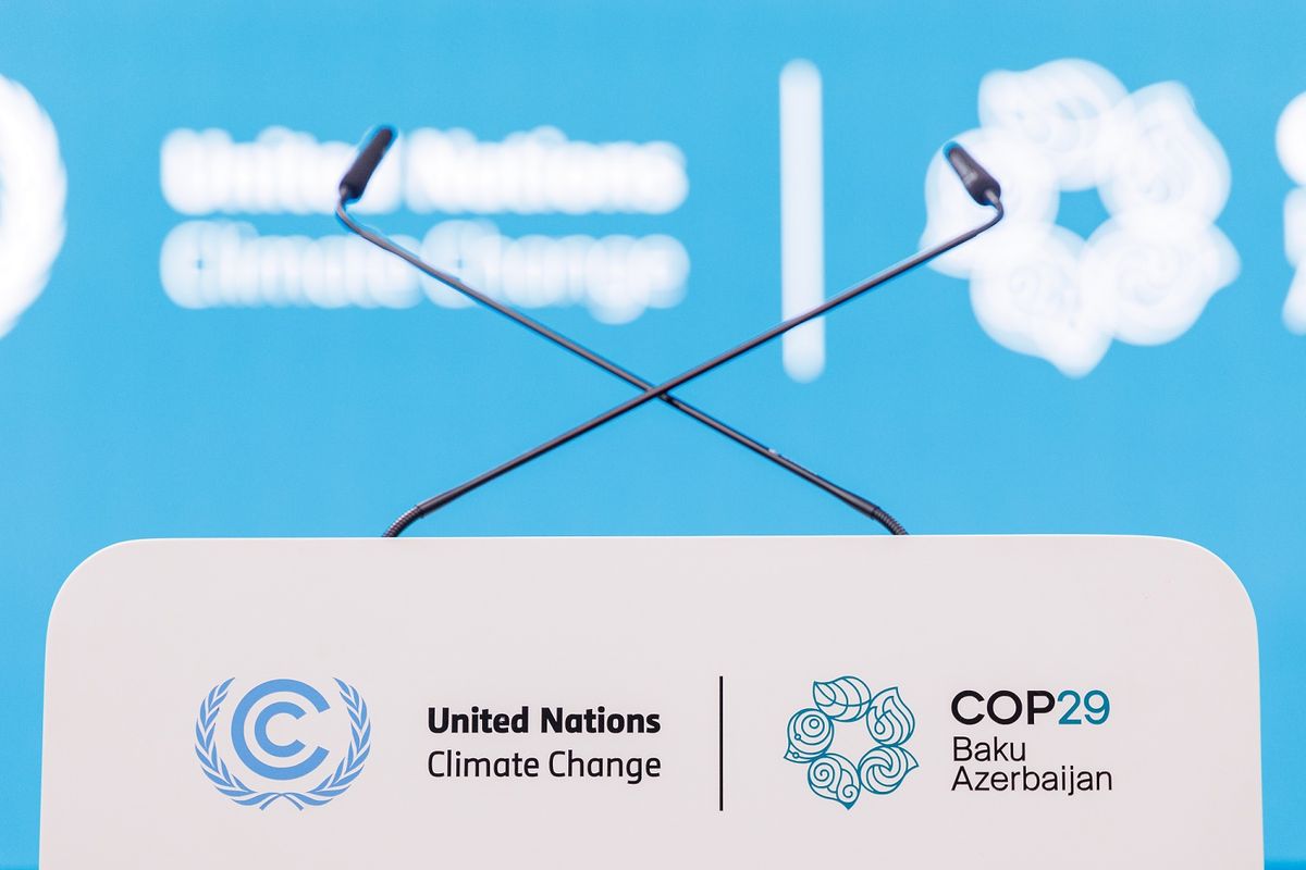 Salah satu podium dalam KTT Iklim COP29 di Baku, Azerbaijan. KTT ini berlangsung mulai 11 sampai 22 November.