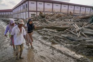 Pengungsi Banjir Aceh: Kami Butuh Air Bersih, Kelambu, dan Bahan Pangan, Nyamuk Besar Sekali