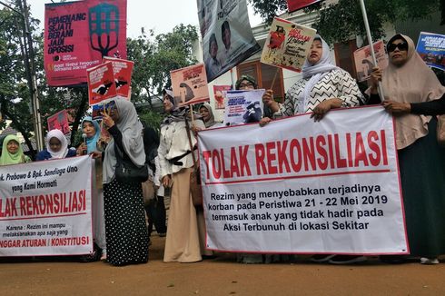 Emak-Emak Pendukung Ingin Prabowo Jadi Oposisi 