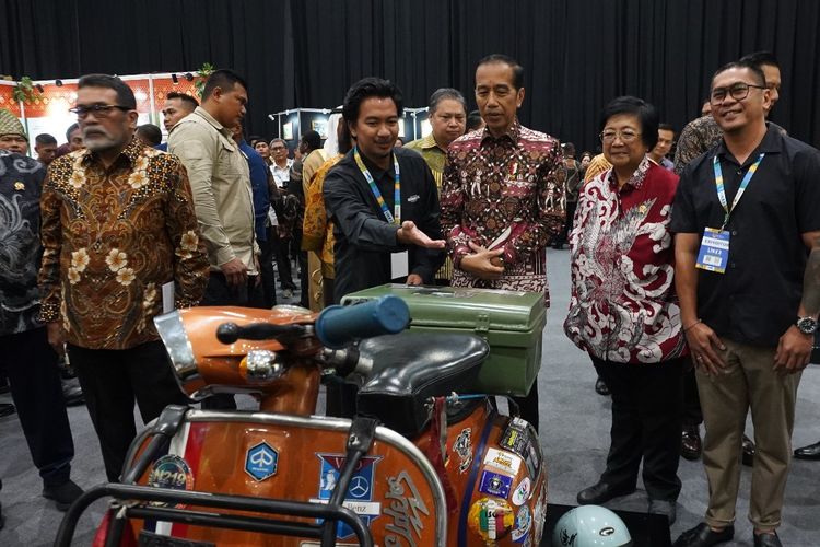 Jokowi mengapresiasi konversi motor listrik Elders Garage