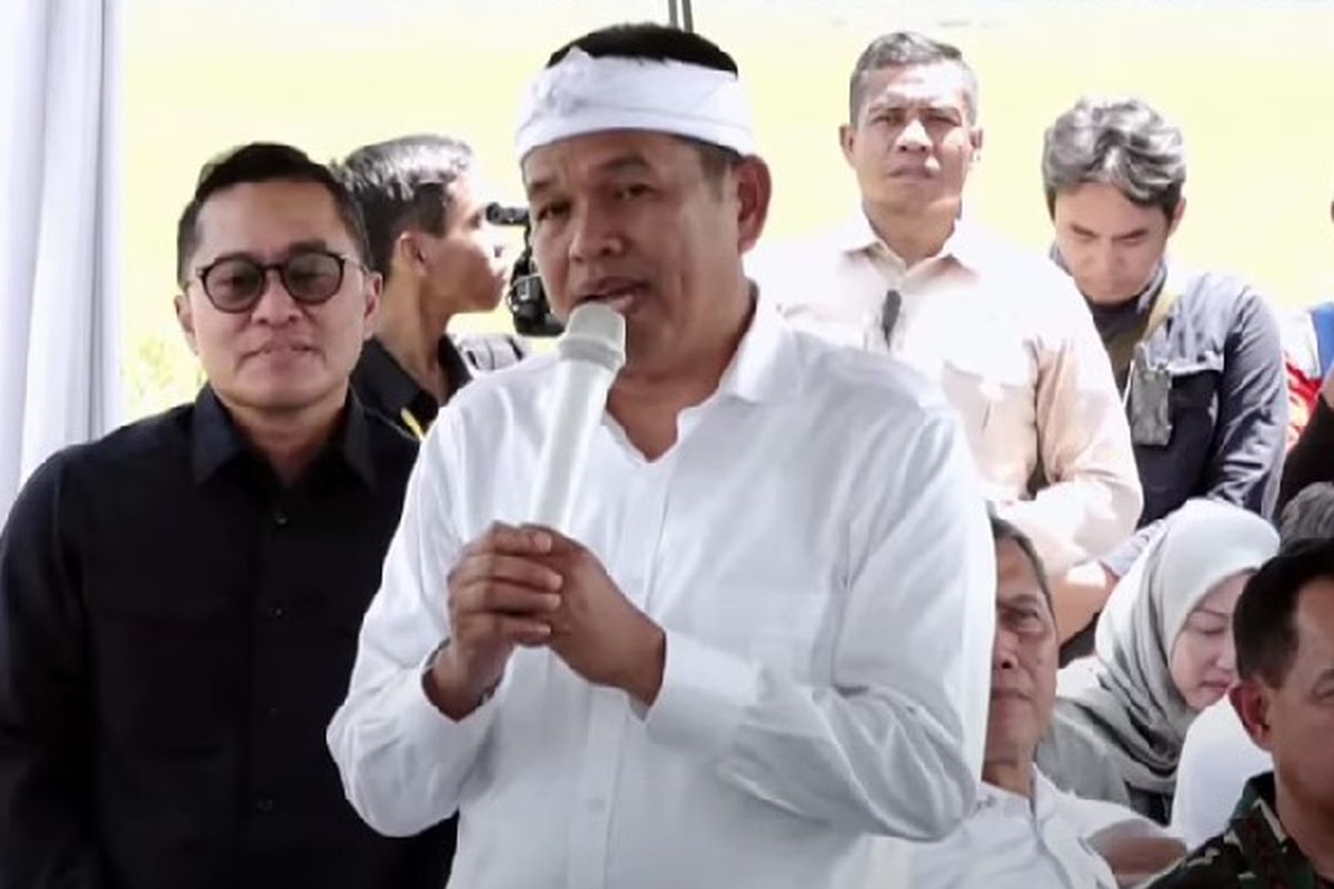 Gubernur Jawa Barat Dedi Mulyadi menyuarakan keluhan para petani kepada Presiden Prabowo Subianto saat menghadiri panen raya di Majalengka, Jawa Barat, Senin (7/4/2025).