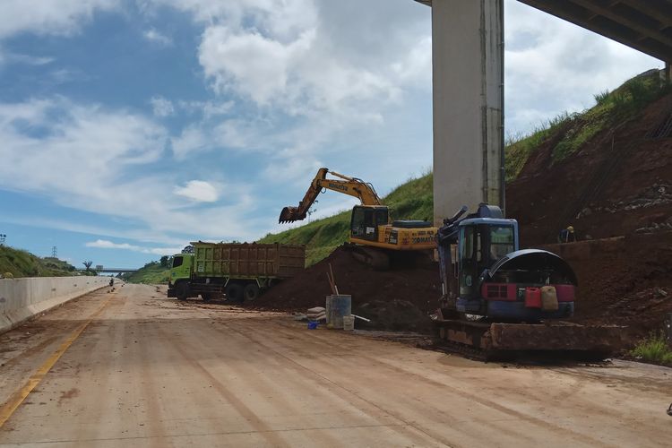 Pekerjaan DPT di Tol Bocimi Seksi 2 Cigombong-Cibadak