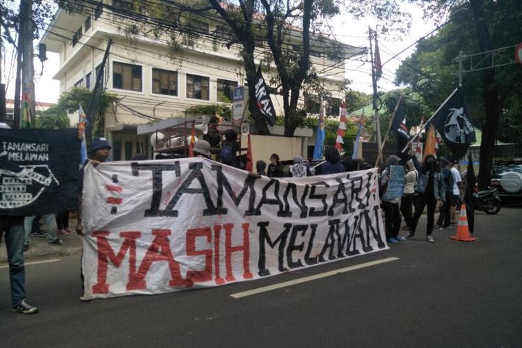 Aksi Unjuk Rasa Tamansari Melawan di Kantor Komnas HAM, Jakarta, Selasa (14/1/2020)