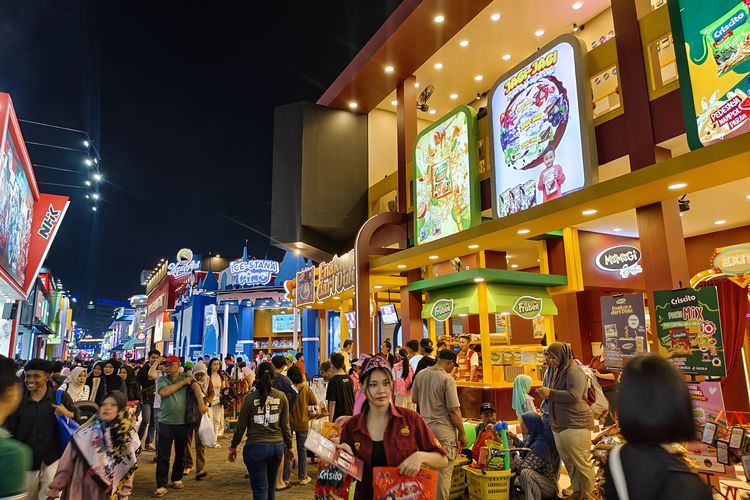 Jakarta Fair 2025 digelar hingga 13 Juli. Cek harga tiket PRJ 2025, jadwal konser, dan lokasi parkirnya di JIExpo.