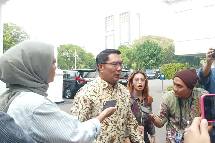 Mantan Gubernur Jawa Barat, Ridwan Kamil di Istana Kepresidenan, Jakarta pada Selasa (12/12/2023).