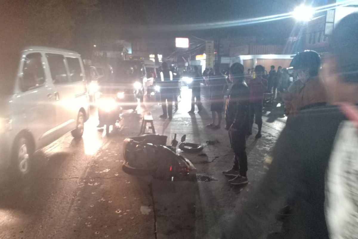 Lindas Jalan Berlubang, Pemotor Tewas Tergilas Bus di Jalan Bandung-Garut