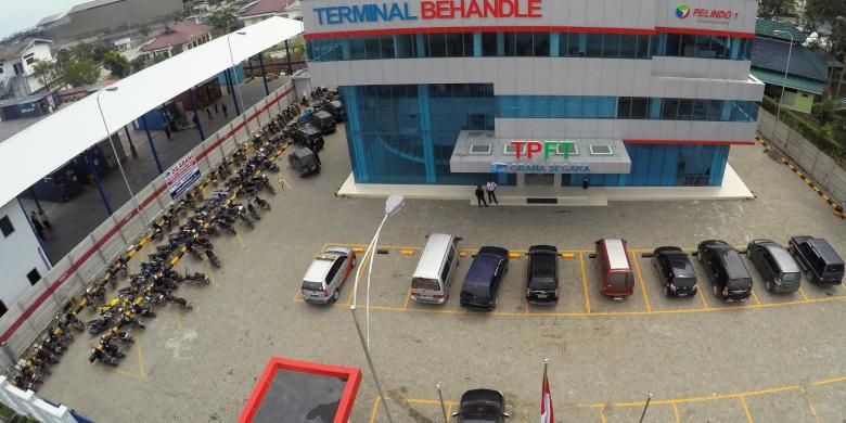 PT Pelindo 1 menyediakan layanan TPFT online pertama di luar Jawa, Minggu (31/7/2016)
