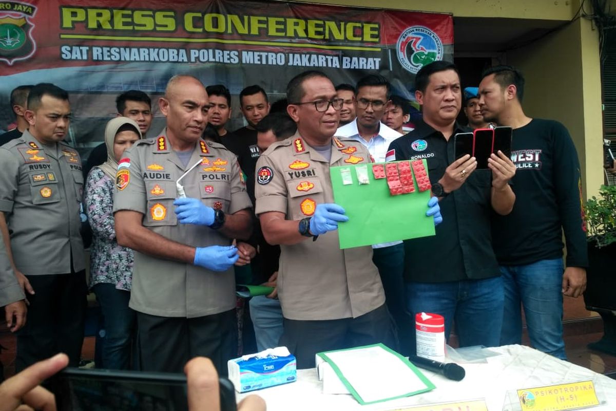 Rilis kasus narkoba model majalan Vitalia Sesha di Polres Metro Jakarta Barat, Kamis (27/2/2020)