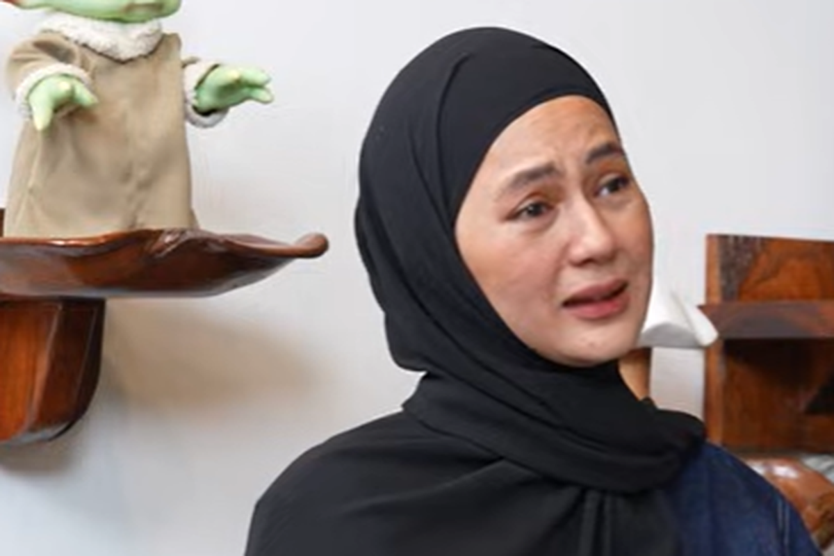 Paula Verhoeven menangis ketika mengobrol dengan Densu