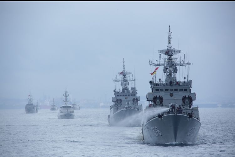 Latihan Di Laut Natuna Selatan Tni Al Kerahkan 9 Kapal Perang Dan 1